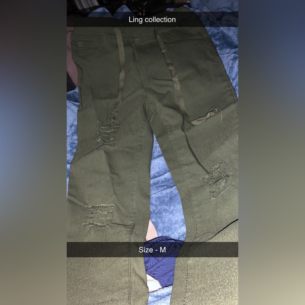 I’m selling legging and some pants they are brand new